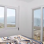 Apartment & Sea View